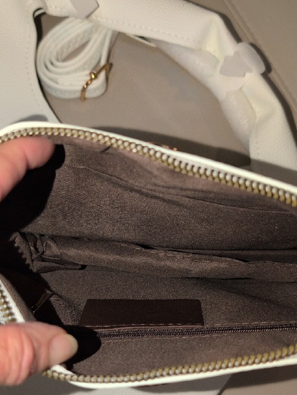 White Vegan "The Sack Bag" with Detachable Strap - NWT - Picture 12 of 16